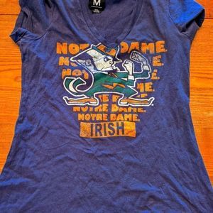 Tailgate Women's M Notre Dame Fighting Irish  V-Neck T-shirt VTG Inspired Blue